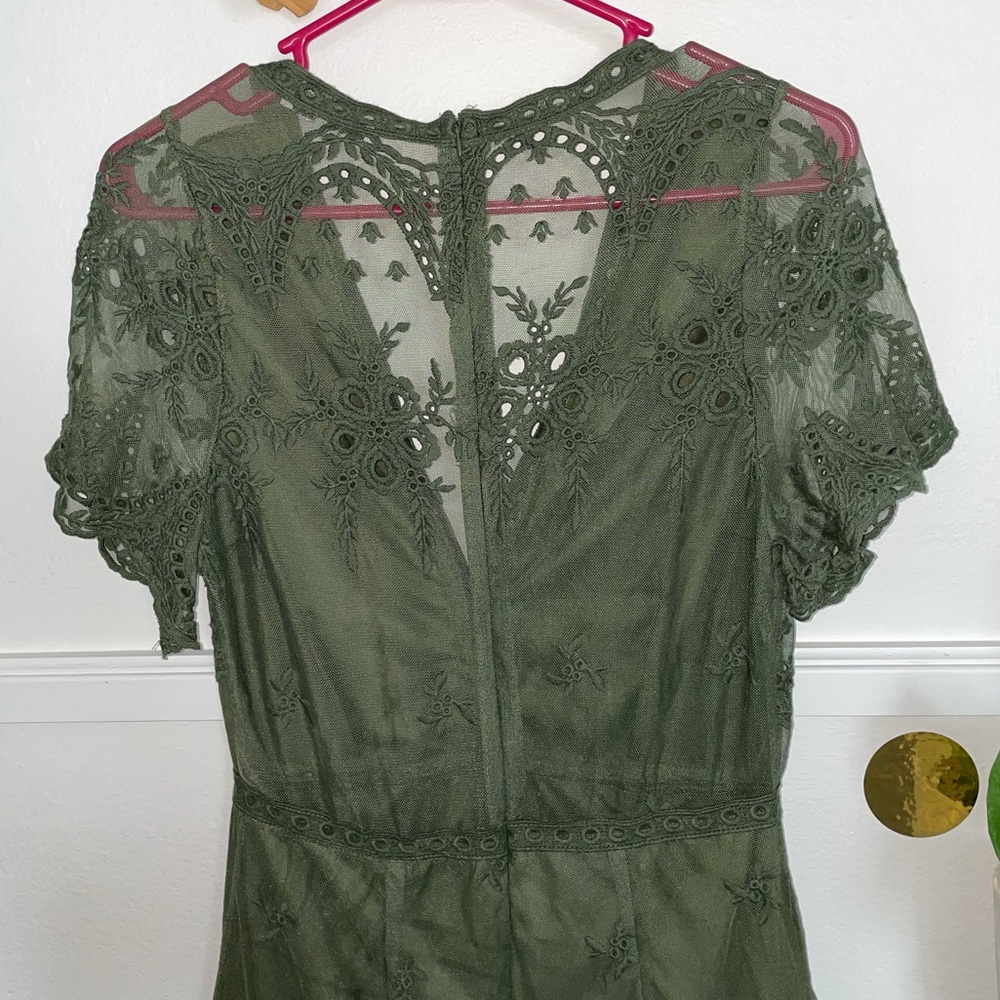 olive green lace romper - Picture 4 of 8